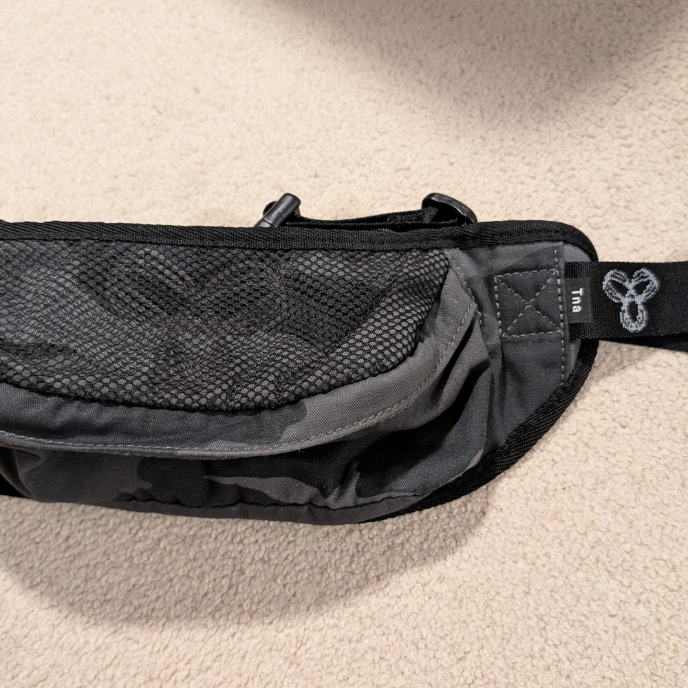 TNA Black Belt Bag